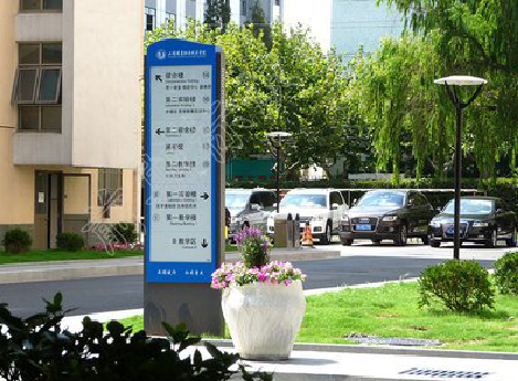 公安哪些因素影响宣传栏的制作？